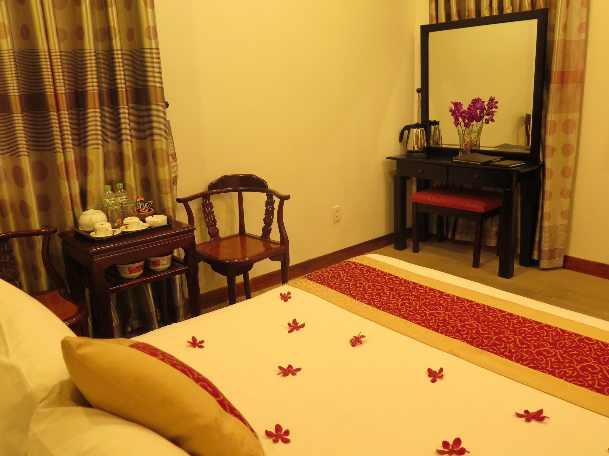 Sunflowers Airport Hotel