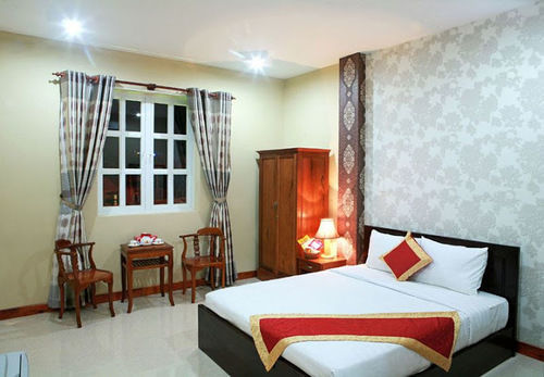 Khách sạn Sân Bay Sunflowers 2*